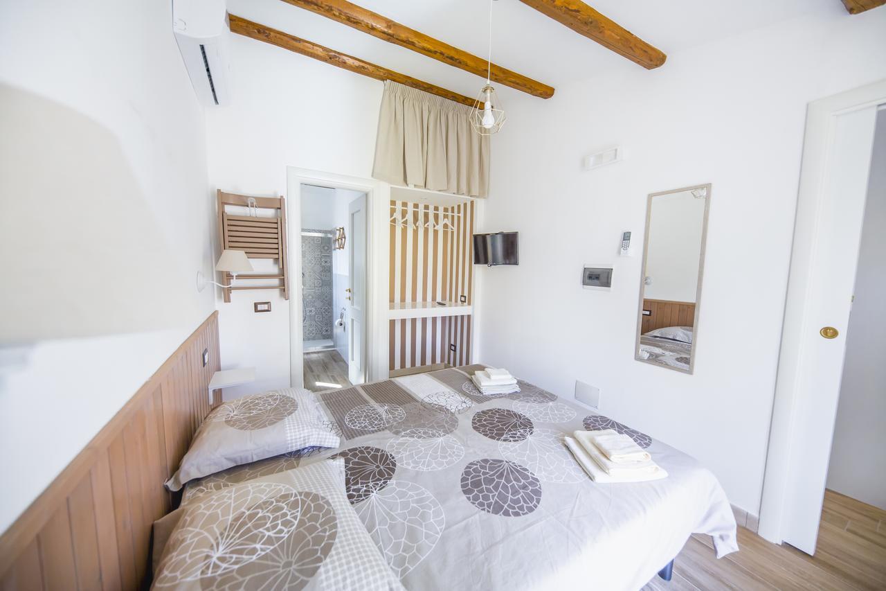 Bed and Breakfast Dafni E Naide Cefalú Exterior foto